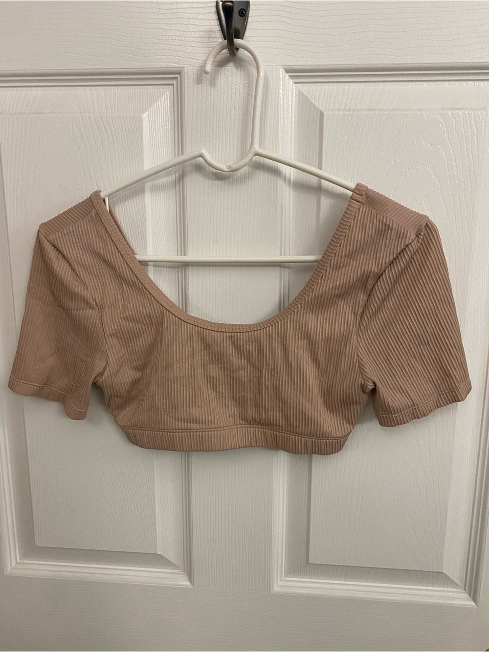 L'URV Ribbed Scoop Crop Top - Beige Nude